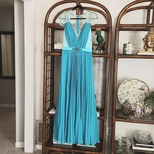 Elegant Blue Evening Gown